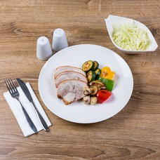 Menu: pečeni odojak, povrće za žar i kupus salata za 2 osobe