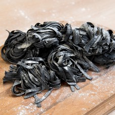 Crne tagliatelle (250 g)