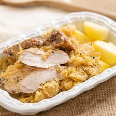 Sauerkraut with Sausage and Pork Loin for 4 persons (2,3 kg)