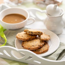 Valfresco keksi s komadićima tamne čokolade i lješnjaka (450 g)