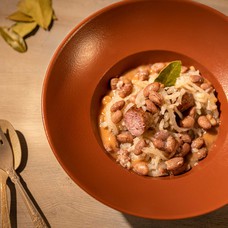 Beans with sour beet for 2 persons (900 g)