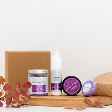 Cosmetic gift package Lavender