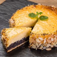 Valfresco hausgemachter Käse & Mohn Kuchen für 6 Personen