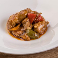 Hausgemachter Hühner-Paprika-Eintopf  für 4 Personen (1 kg)