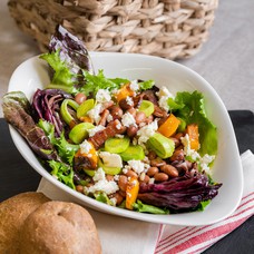 Winter salad with vegetables, bacon and curd cheese for 4 persons (1 kg)