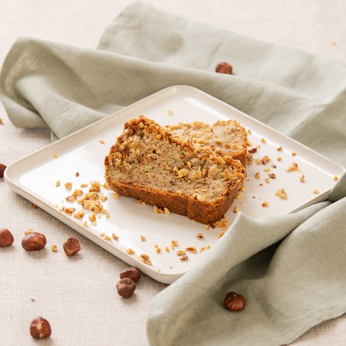 Zucchini and hazelnut cake (950 g)