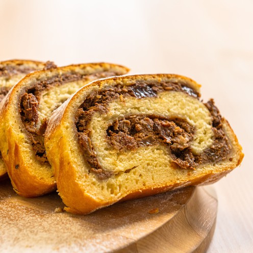 Dizanica - süßer Teig Kuchen mit Apfel und Johannisbrot (1 kg)