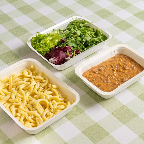 Menu: Bolognese umak, domaći strozzapreti i miješana salata za 4 osobe