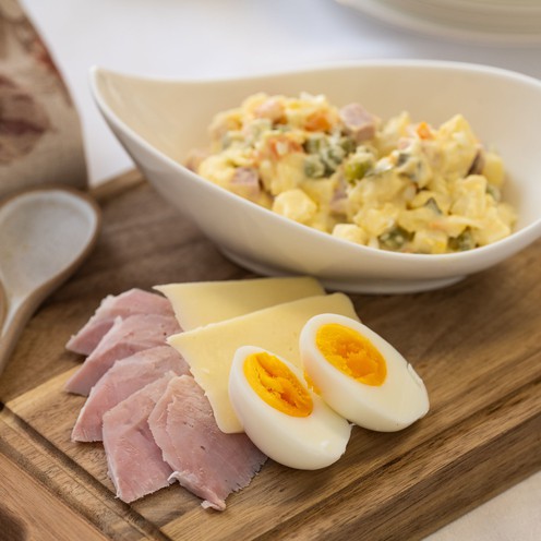 Russian salad for 2 persons (500 g)
