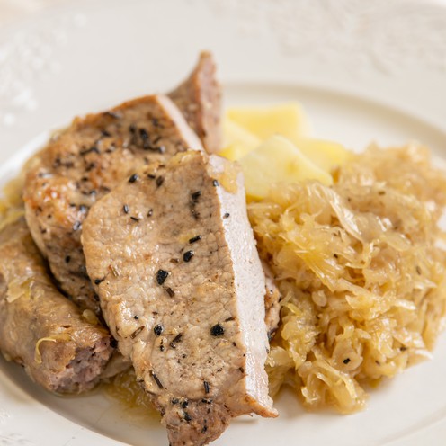Sauerkraut mit Wurst und Schweinelende für 2 Personen (1,15 kg)