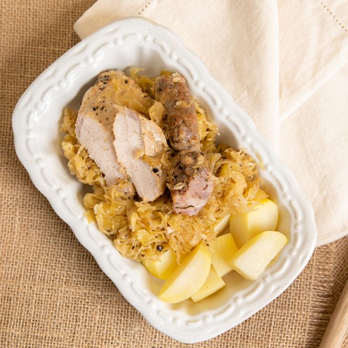 Sauerkraut mit Wurst und Schweinelende für 2 Personen (1,15 kg)