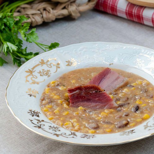 "Maneštra" - Istrian thick soup with corn for 4 persons (1,8 kg)