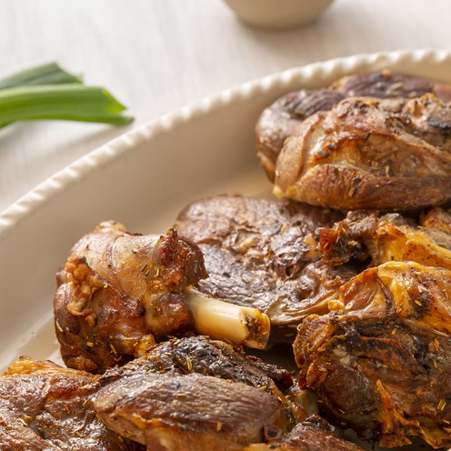 Pečena domaća janjetina za 5 osoba (1,7 kg)
