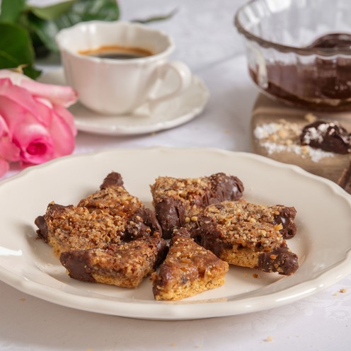 Hazelnut triangles (300 g)