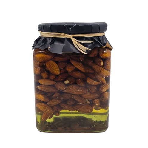 Delicacy honey with almonds 1 kg