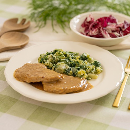 Menu: veal escalopes, chard with potatoes and radicchio salad for 4 persons
