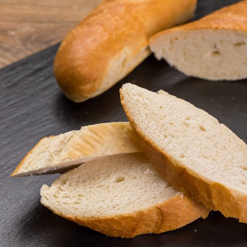 Svježe pečen bijeli baguette 260 g