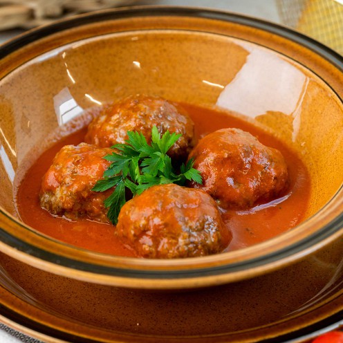 Meatballs in tomato sauce for 4 persons (1,4 kg)