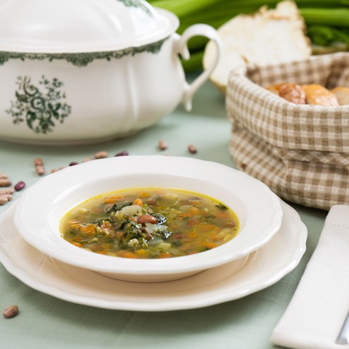 Spring vegetable soup for 2 persons (900 g)
