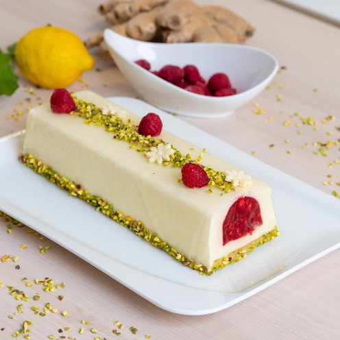 Rolada od bazge, maline i pistacija (950 g)