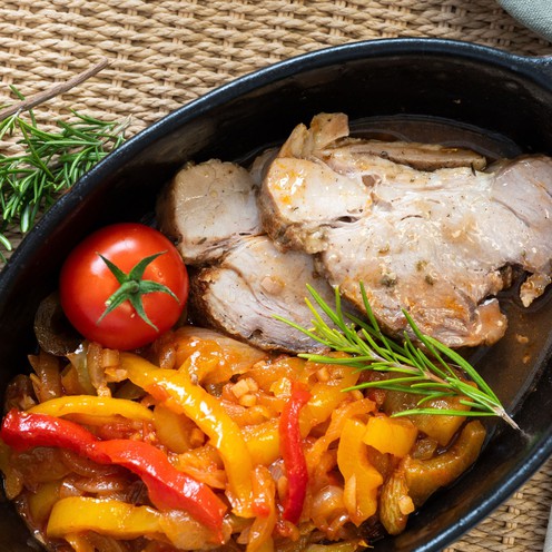 Roast pork shoulder with peperonata for 2 persons (600 g)