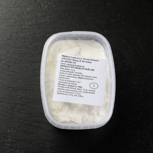 Homemade fresh cheese 400 g