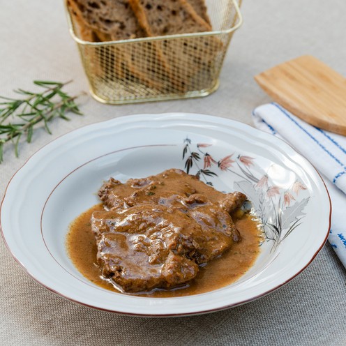 Veal escalopes in white wine sauce for 1 person (250 g)