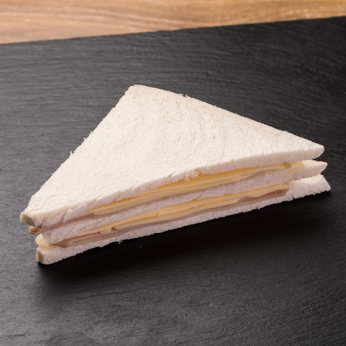Toastbrot mit Schinken und Käse