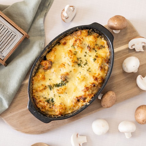 Cheesy baked gnocchi with chicken and mushrooms for 2 persons (1 kg)
